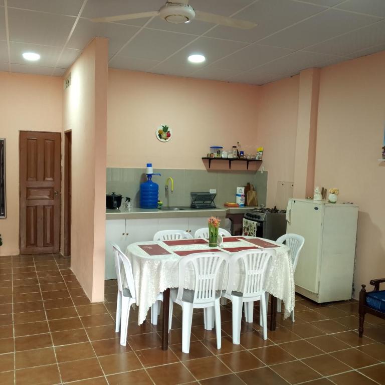 Villa de 4 dormitorios en Salinas - Villa - 8