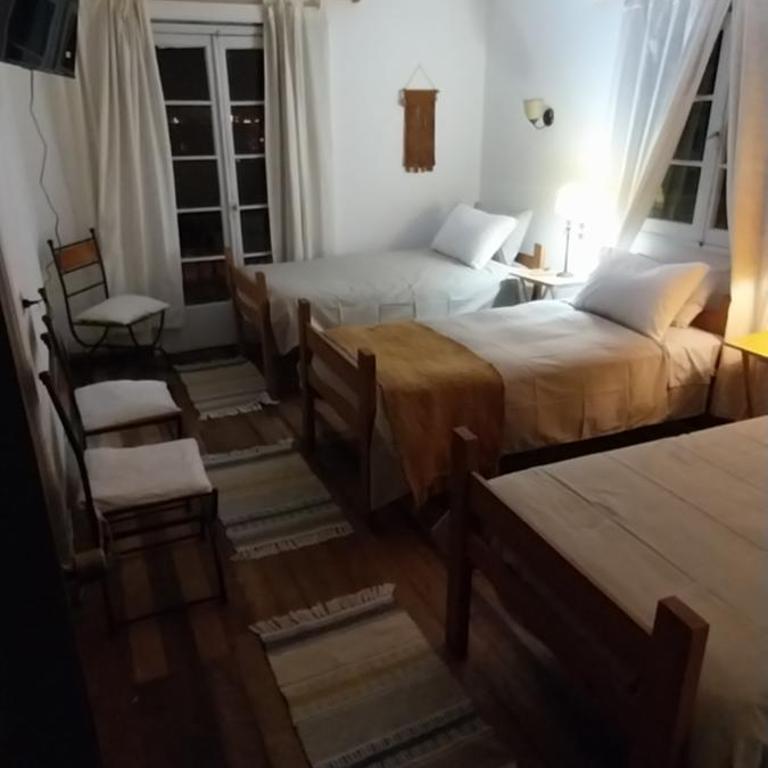 566 Hostel - Triple Room with Balcony - 1