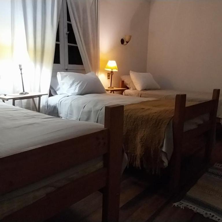566 Hostel - Triple Room with Balcony - 2