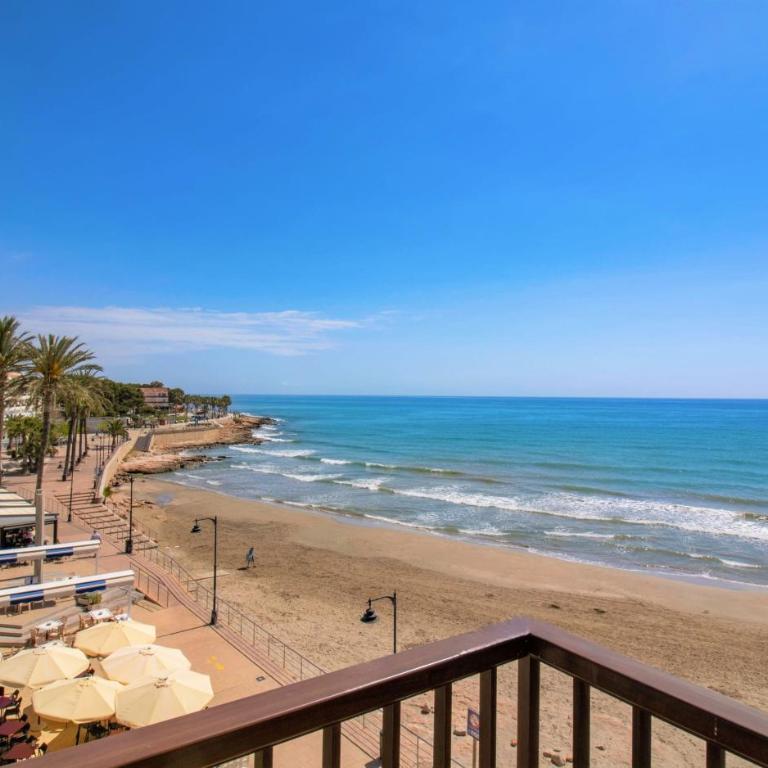 Apartamento con vistas frontales - Primera línea Playa Cargador - ALBERT VILLAS - Apartamento con vistas al mar - 1