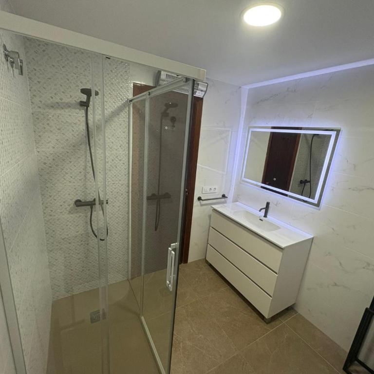 Apartamento con vistas frontales - Primera línea Playa Cargador - ALBERT VILLAS - Apartamento con vistas al mar - 7