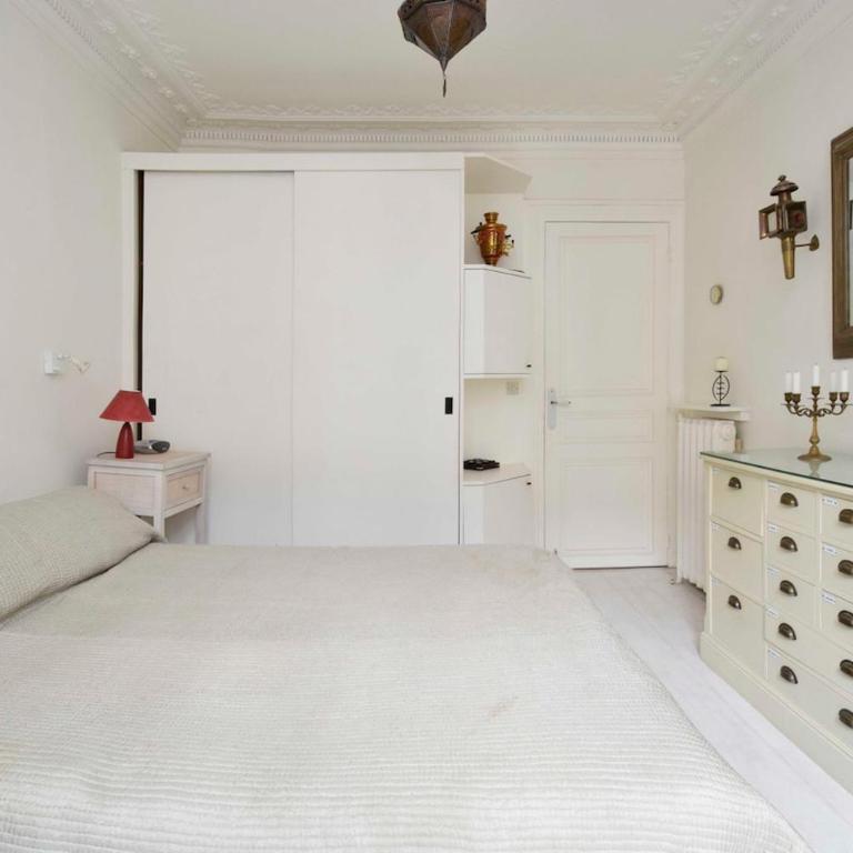 Parisian Home 2 bedrooms Marais - Bastille - Two-Bedroom Apartment - 12