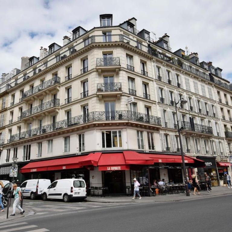 Parisian Home 2 bedrooms Marais - Bastille - Two-Bedroom Apartment - 20
