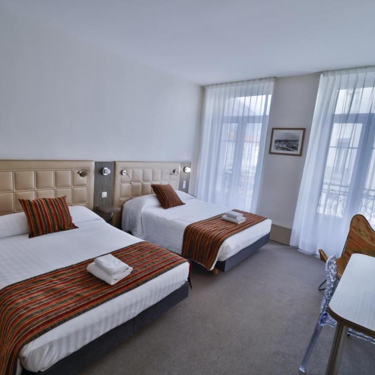 Hôtel de l'Europe Grenoble hyper-centre - Chambre Familiale (2 Adultes et 2 Enfants) - 4