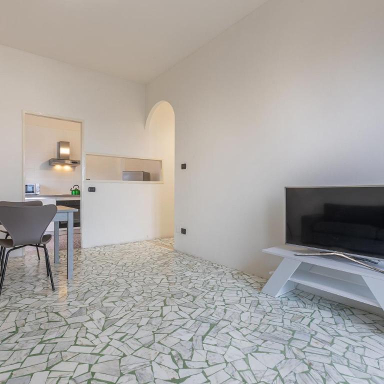 GuestHost - Comfy Apartment in Bologna San Donato - One-Bedroom Apartment - 11