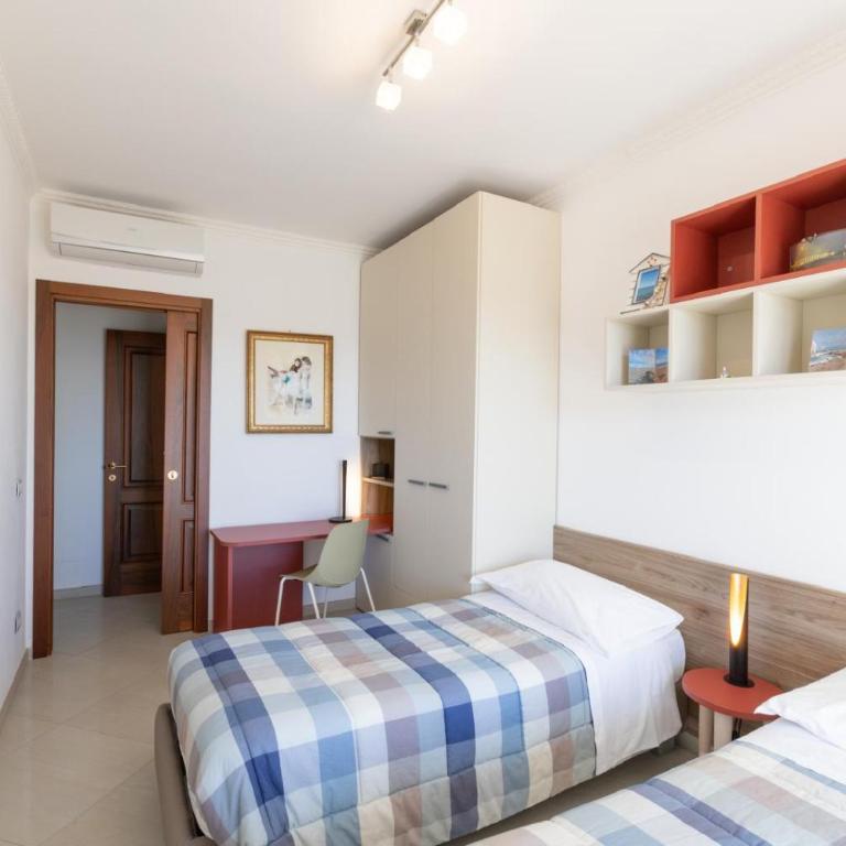 La stella sul mare by MONHOLIDAY - Two-Bedroom Apartment - 3