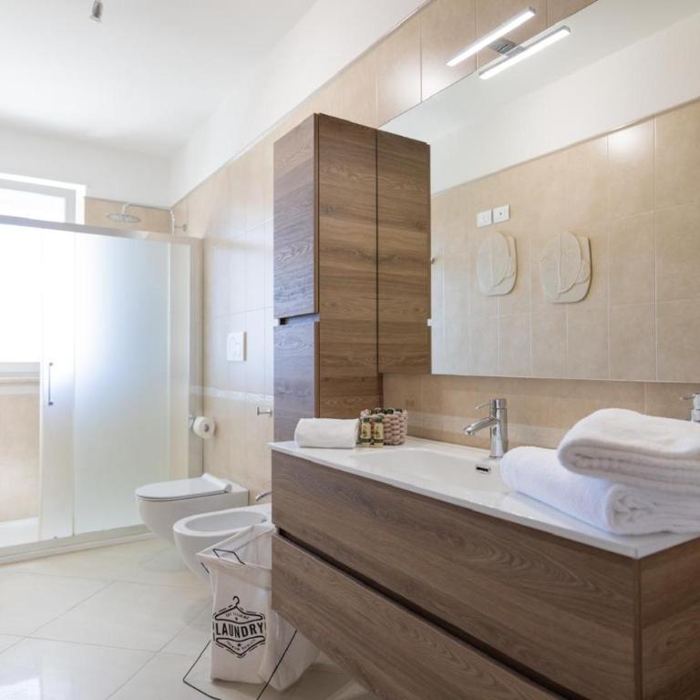 La stella sul mare by MONHOLIDAY - Two-Bedroom Apartment - 16