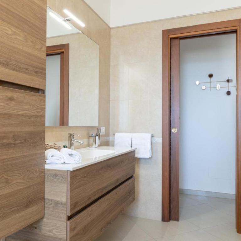 La stella sul mare by MONHOLIDAY - Two-Bedroom Apartment - 10