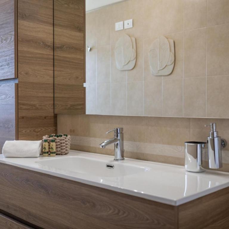 La stella sul mare by MONHOLIDAY - Two-Bedroom Apartment - 24