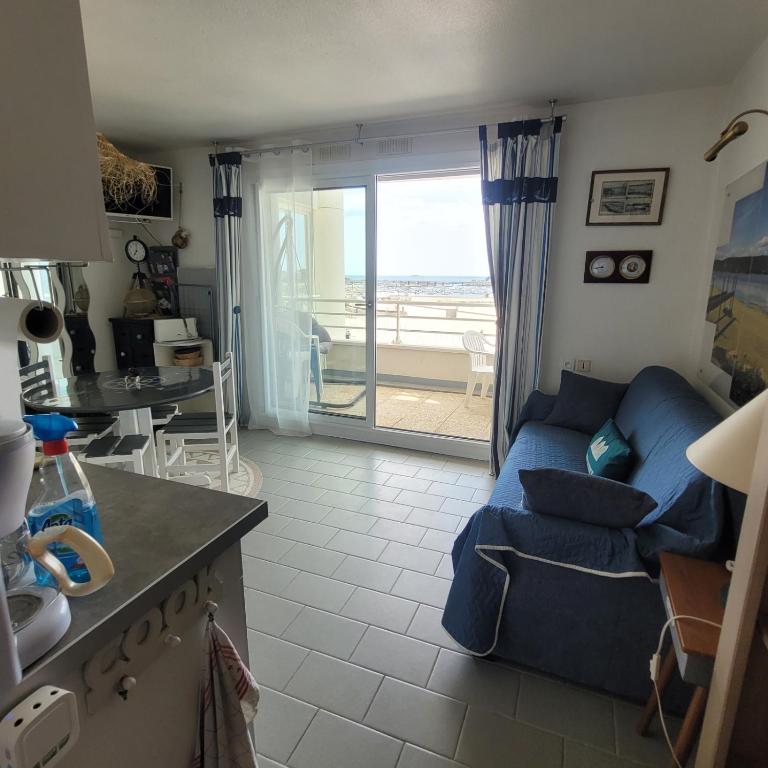 L'Arche by TAH - Face mer avec balcon-Hyper centre - Two-Bedroom Apartment - 8