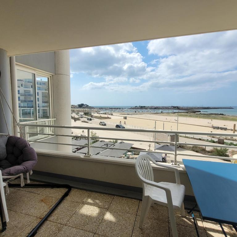 L'Arche by TAH - Face mer avec balcon-Hyper centre - Two-Bedroom Apartment - 12
