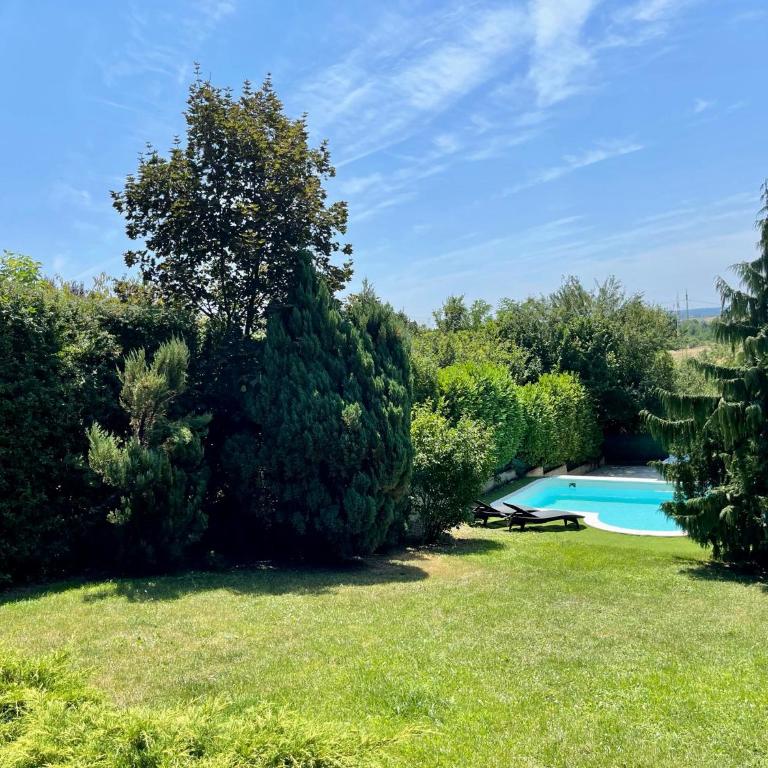 Private Pool Villa - One Group Only - Full Privacy - Garden & BBQ - Vila - 34