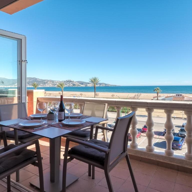 Gran Reserva Playa 9 25 Empuriabrava - Immo Barneda - Apartamento con vistas al mar - 2