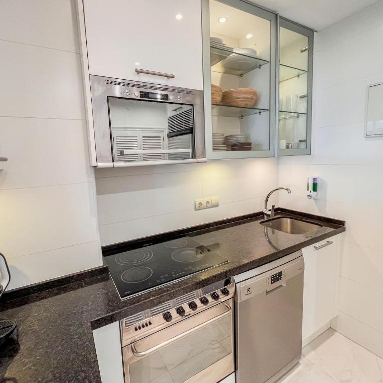Skol 536 - Great One Bed Apartment with Wonderful Sea View. - One-Bedroom Apartment - 7