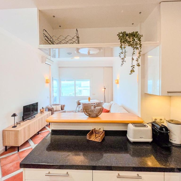Skol 536 - Great One Bed Apartment with Wonderful Sea View. - One-Bedroom Apartment - 27