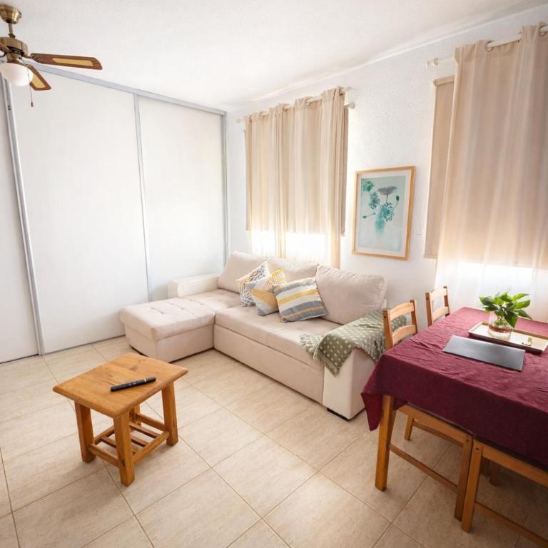 Lindo Piso a 5 min del Aeropuerto Tenerife Sur TFS - Apartamento de 1 dormitorio - 1