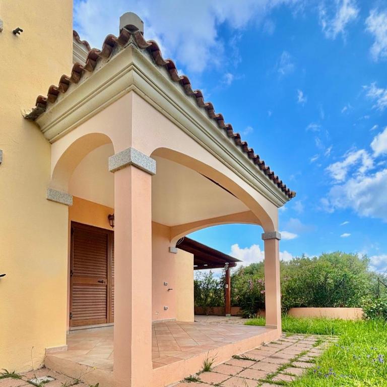 ISS Travel, Apartment Euro in San Teodoro, groundfloor, 2 bedrooms, 6 beds, with air conditioning - Appartamento con 2 Camere da Letto - 1