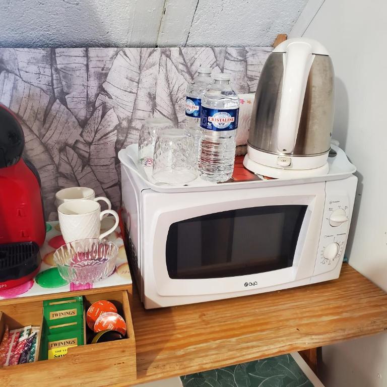 Chambre indépendante tout confort avec douche et WC privés - Apartamento de 1 dormitorio - 9
