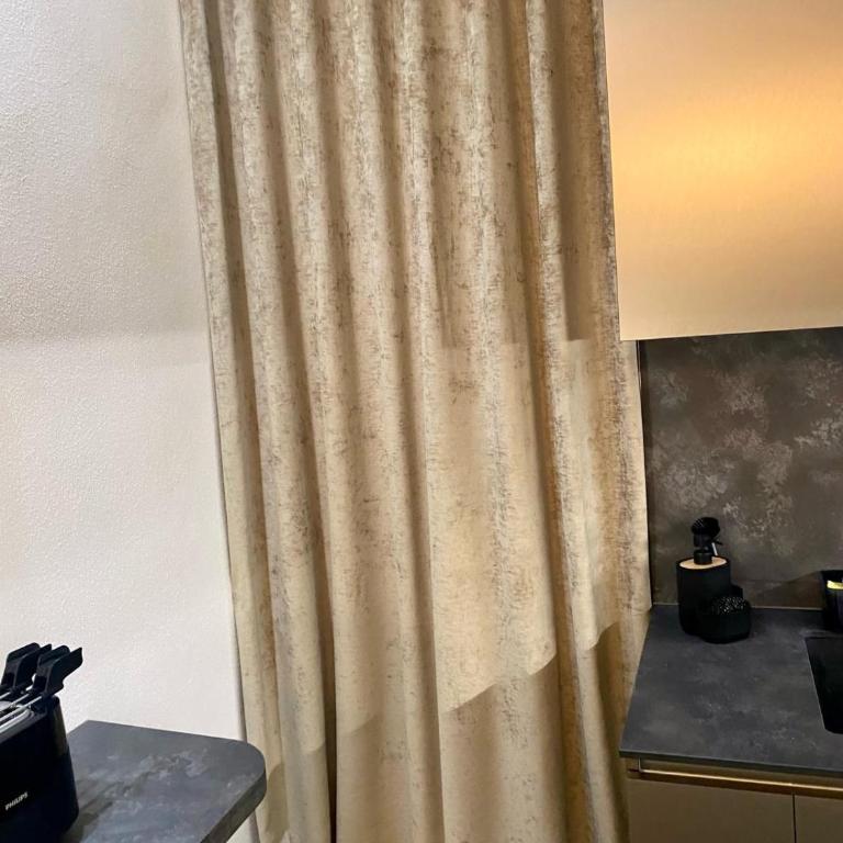 San Francesco Crystal Suite - Two-Bedroom Deluxe Apartment with Garden View - 39