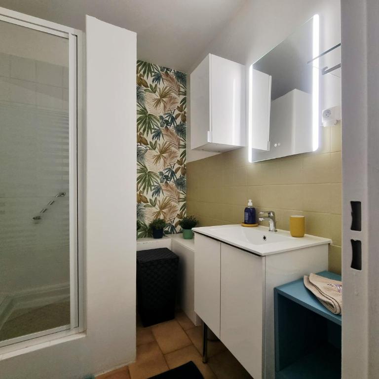 Spacieux T2, emplacement idéal et parking privé - Appartement 1 Chambre - 8