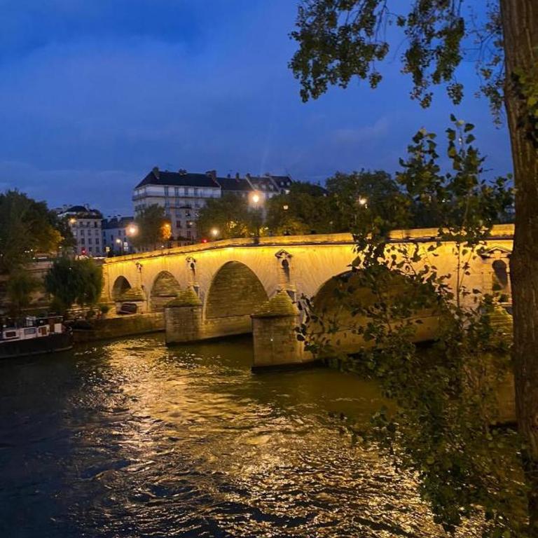 Studio Île Saint Louis 75004 Paris - Appartement 1 Chambre - 14