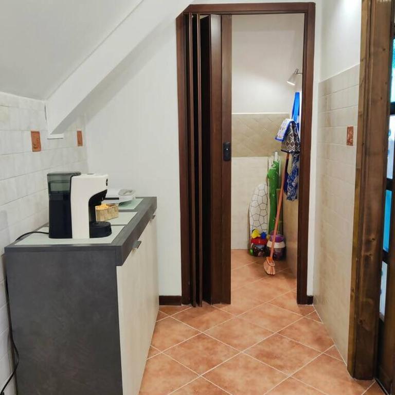 Elegant Seafront Apartment in Ostia | Beach Access - Appartamento con 2 Camere da Letto, Balcone e Vista mare - 23