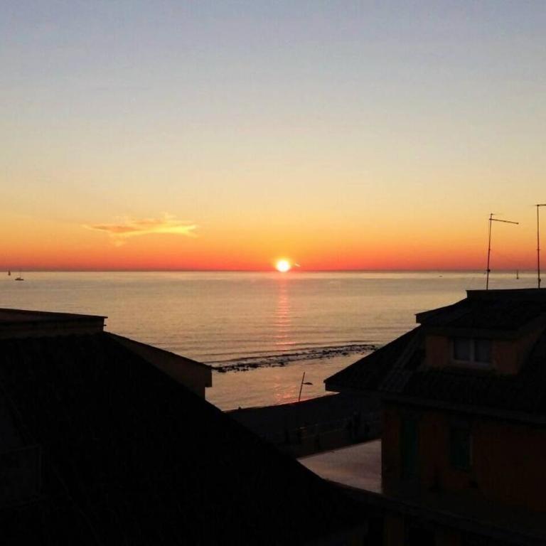 Elegant Seafront Apartment in Ostia | Beach Access - Appartamento con 2 Camere da Letto, Balcone e Vista mare - 33
