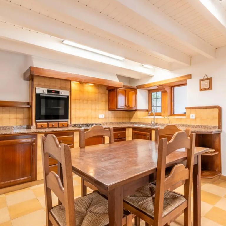Can Negri Grand - Three-Bedroom House - 4