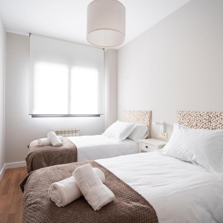 EnjoyGranada Sky Penthouse Luxury 3BR, Pool and Amazing Views - Three-Bedroom Premium Apartment - 6