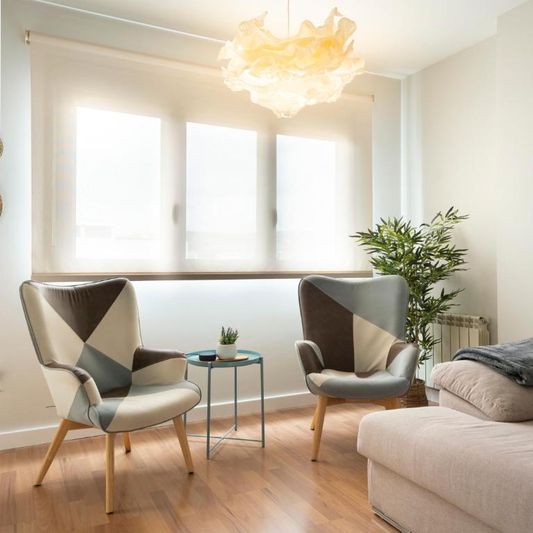 EnjoyGranada Sky Penthouse Luxury 3BR, Pool and Amazing Views - Three-Bedroom Premium Apartment - 4