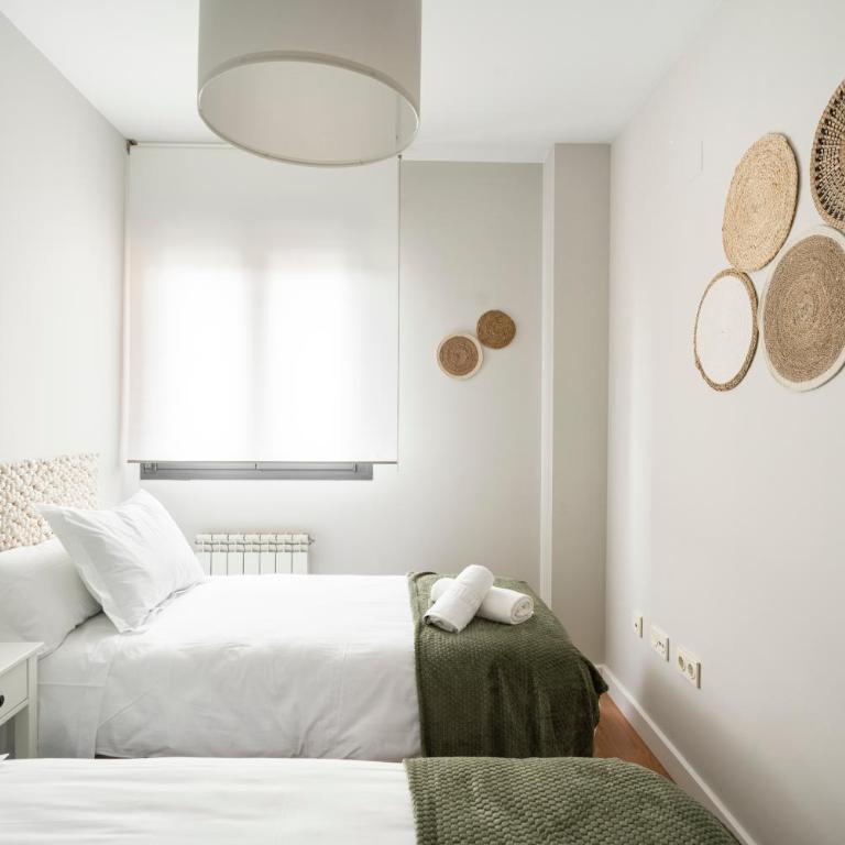 EnjoyGranada Sky Penthouse Luxury 3BR, Pool and Amazing Views - Three-Bedroom Premium Apartment - 32