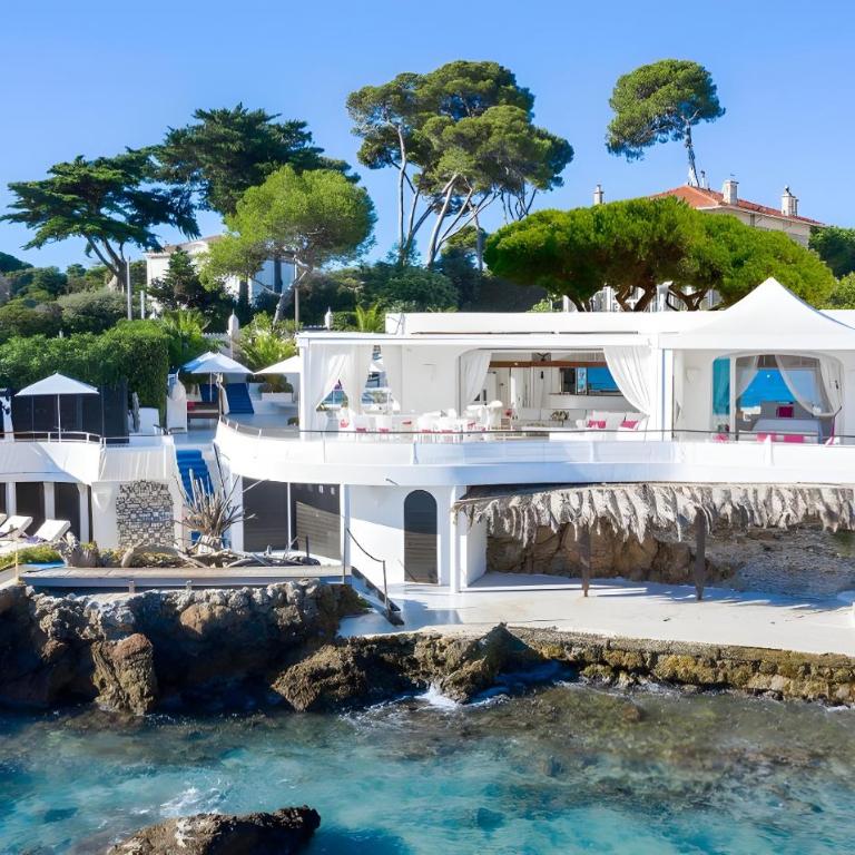 Villa pieds dans l'eau au Cap d'Antibes - Villa - 2