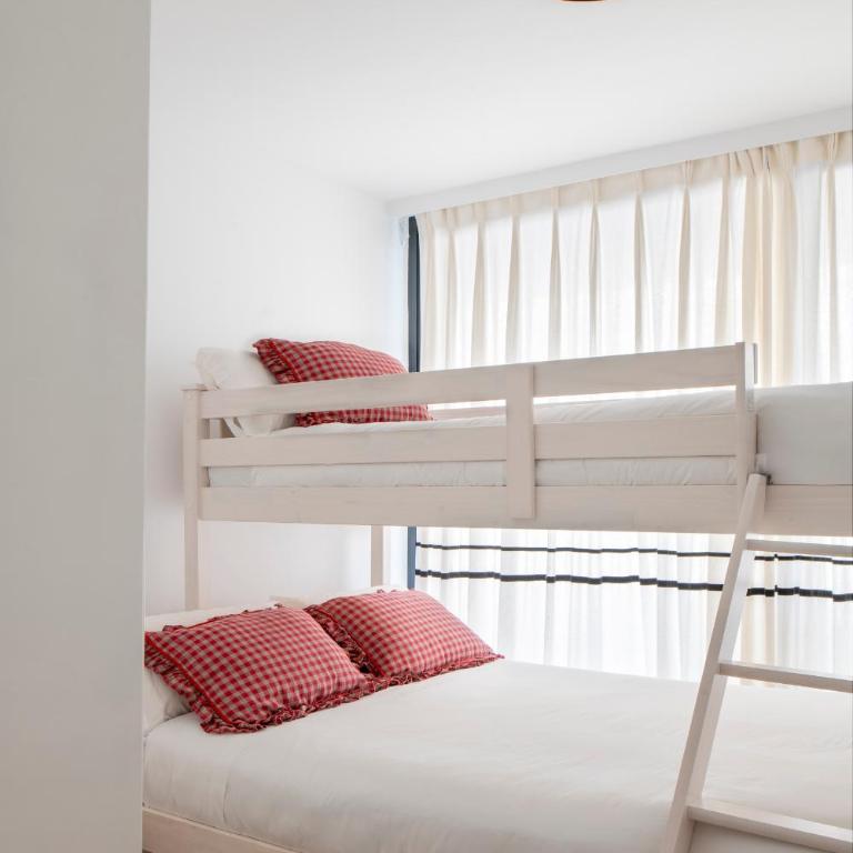 Alohamundi San Pablo - Two-Bedroom Apartment with Balcony - 7