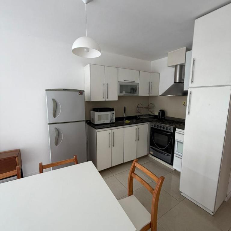 Depto Carillo 4p - Apartamento de 1 dormitorio - 4