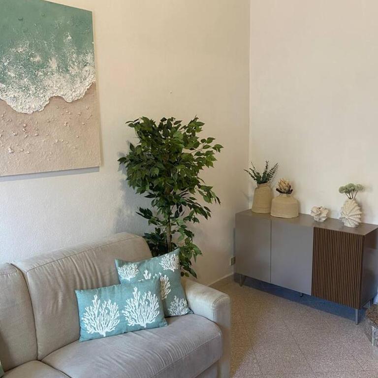Isolé House - Two-Bedroom House - 3