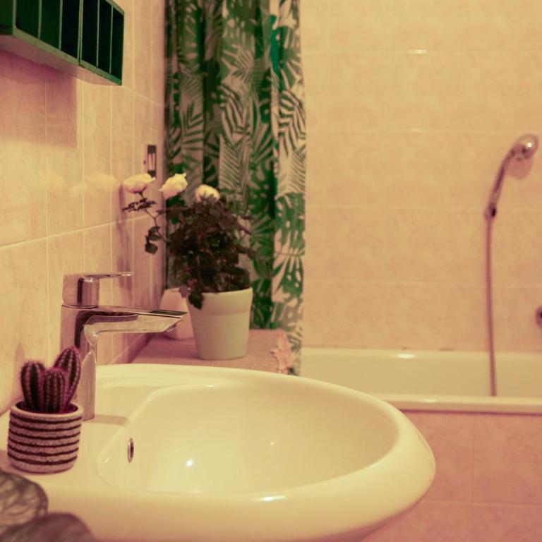 Casa Pepe - Camera Matrimoniale con Bagno in Comune - 12