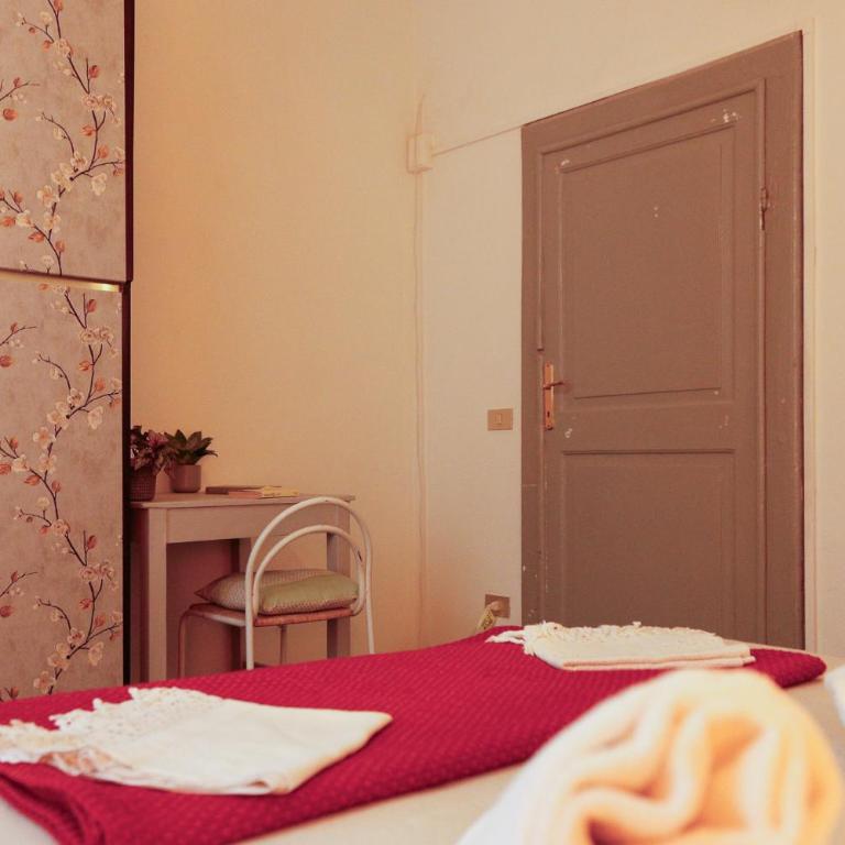 Casa Pepe - Camera Matrimoniale con Bagno in Comune - 32