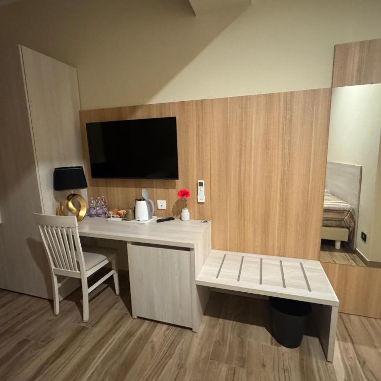 Lepanto Central - Deluxe Triple Room - 2