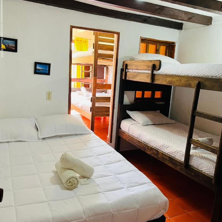 Hospedería Villa Lucía - Family Double Room - 5
