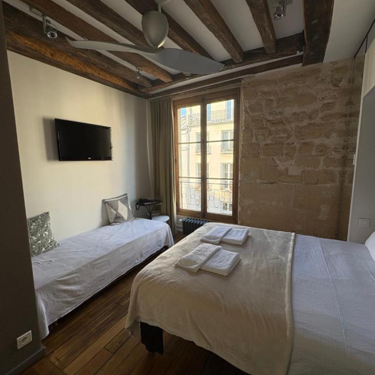 Boutique Hotel de la Place des Vosges - Chambre Double ou Lits Jumeaux - 1