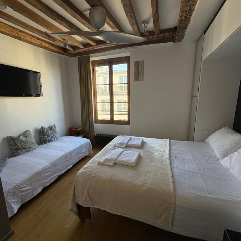Boutique Hotel de la Place des Vosges - Chambre Double ou Lits Jumeaux - 3