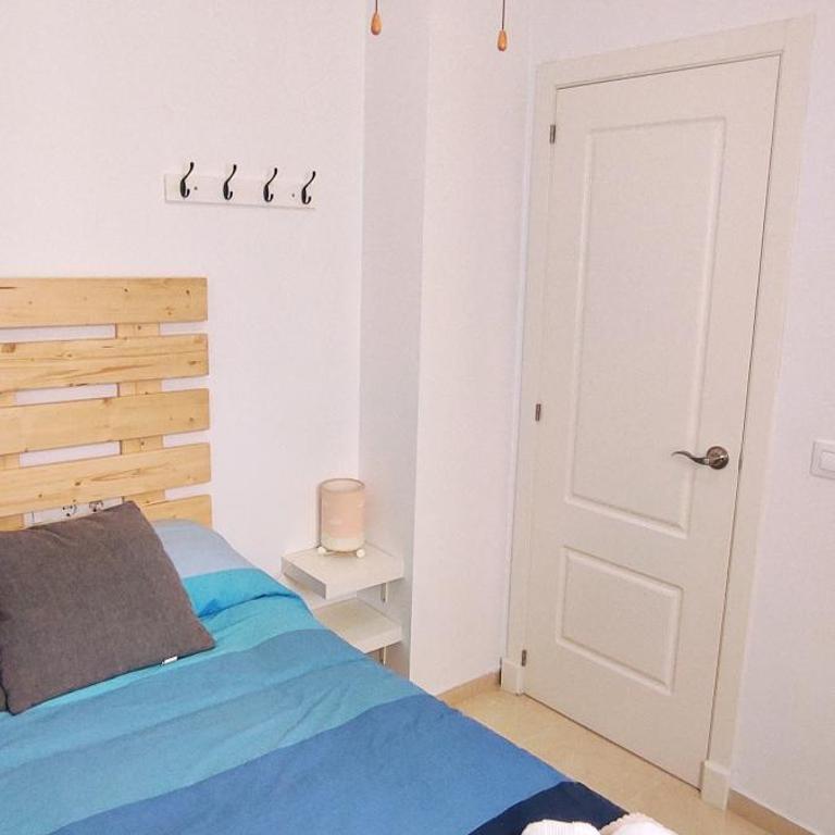 Apartamento TomCar Piscina, Pádel, wifi y zonas comunes - Apartamento de 3 dormitorios - 4