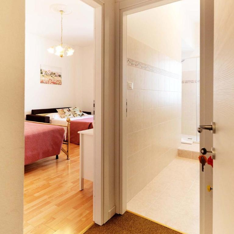 Pit Stop - Comfort Quadruple Room - 12