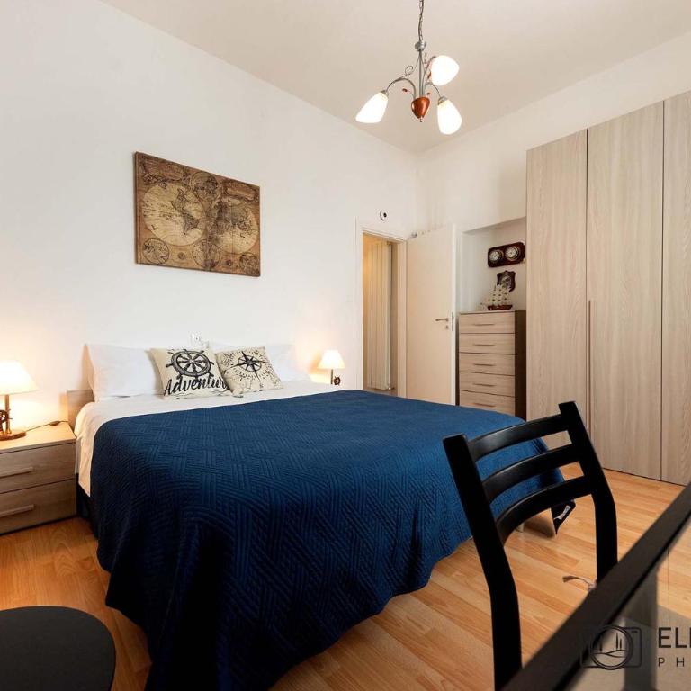 Pit Stop - Large Double Room - 16