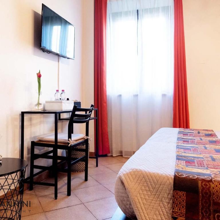 Pit Stop - Deluxe Room - 14