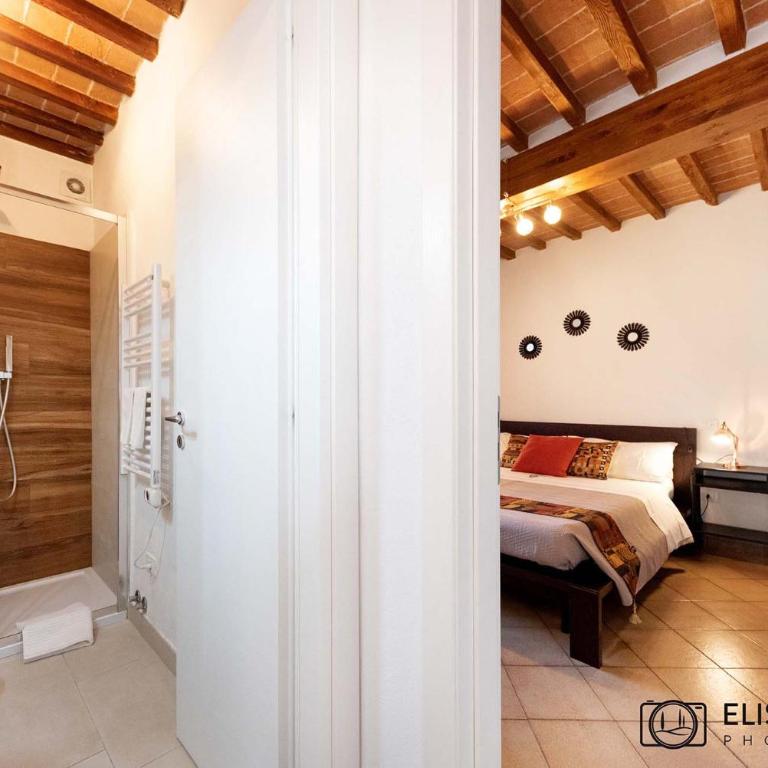 Pit Stop - Deluxe Room - 34