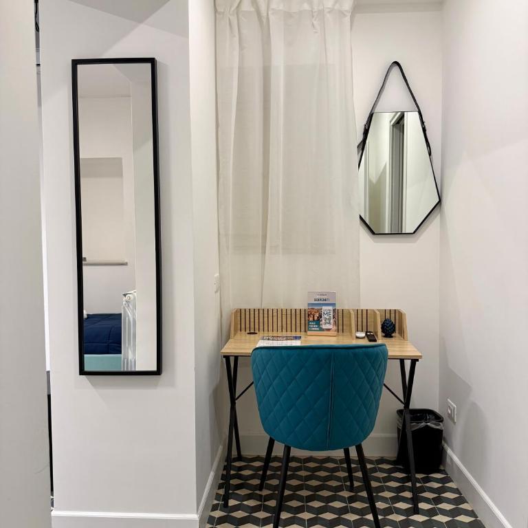 Palermo Central Rooms - Twin Room - 11