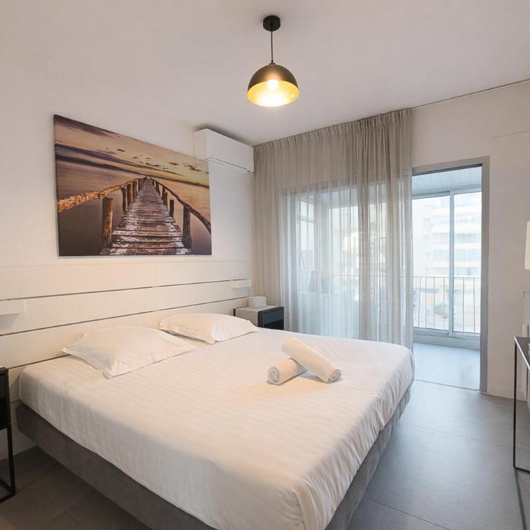 BEAUTIFUL 1 - BR APARTMENT - Next To Rue Antibes - Apartment - 16