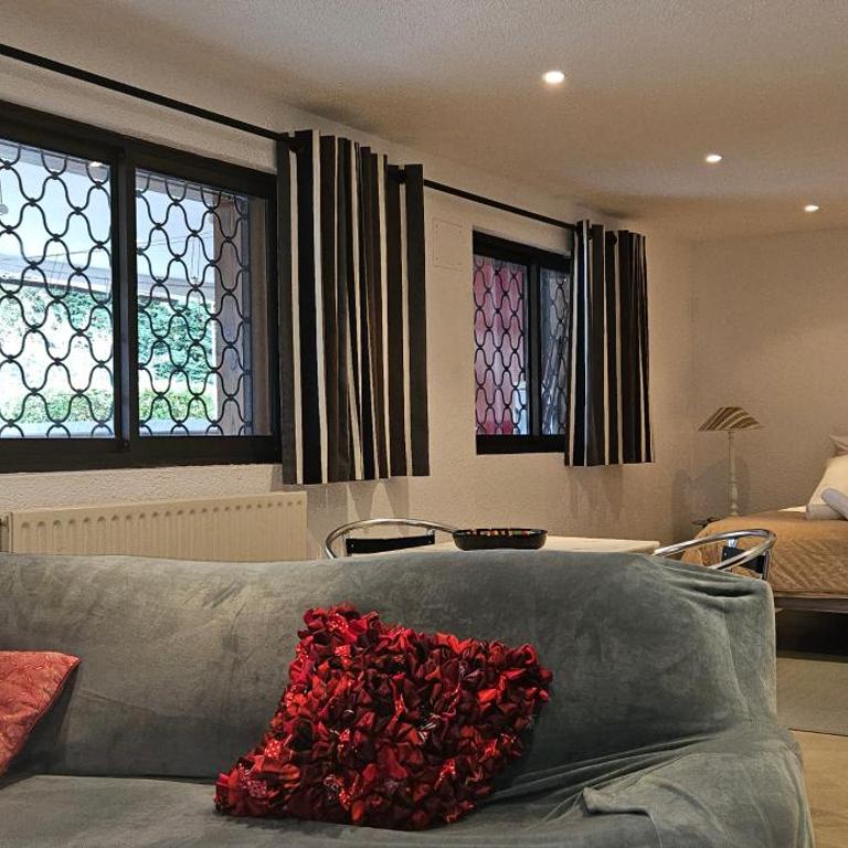 Le Clos Saint Jean, vue Cité, piscine et parking - Studio mit Poolblick - 30