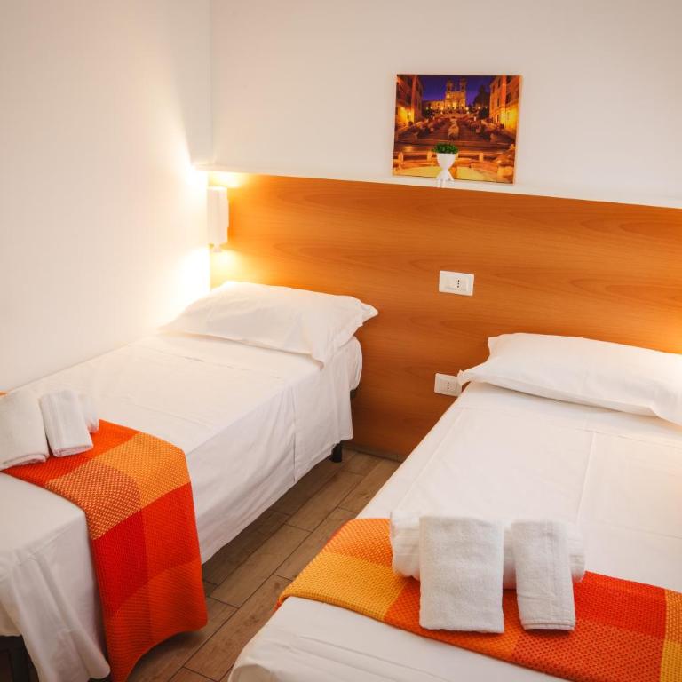 EIGHTEEN KT GOLDEN APARTMENT - With garden and private parking just 5 minutes walk from the historic center - Two-Bedroom Apartment - 15